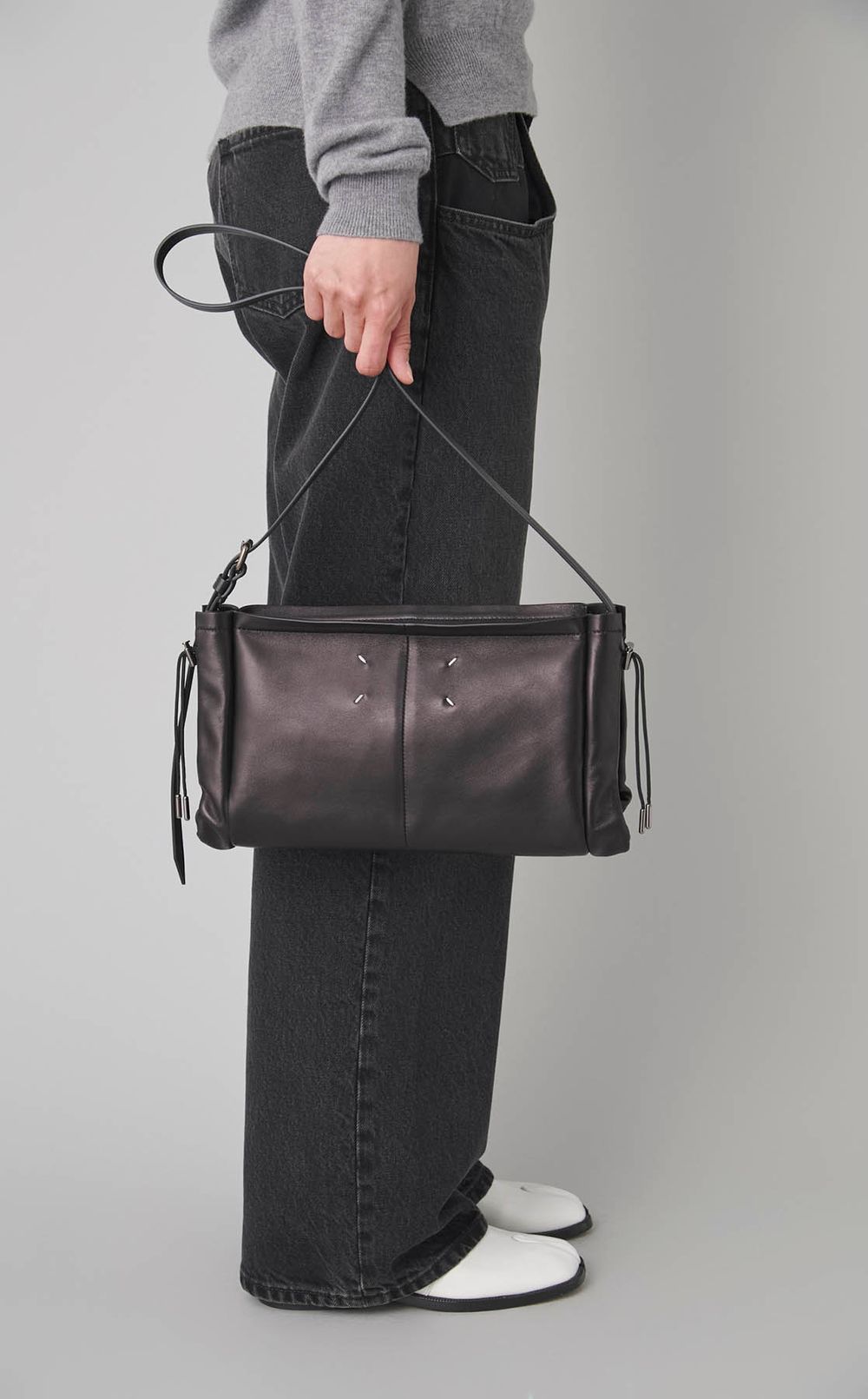 レザーシャーリングショルダーバッグ