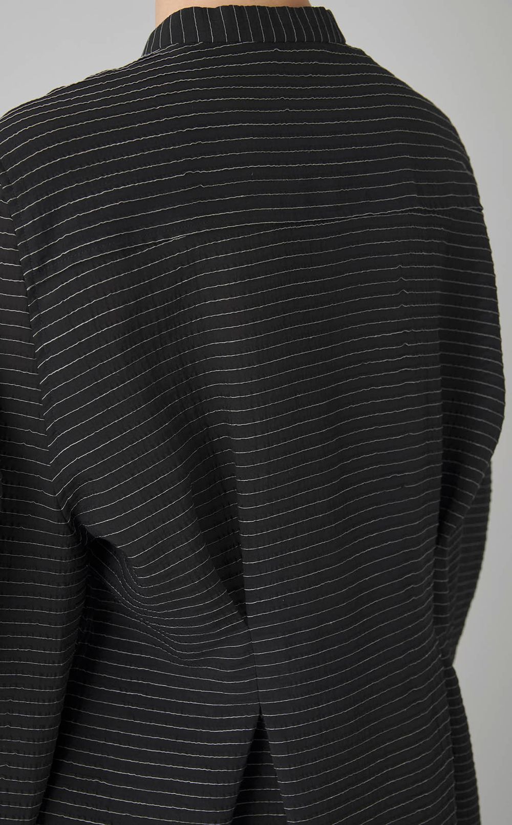 タックジャガードコクーン袖ブラウス