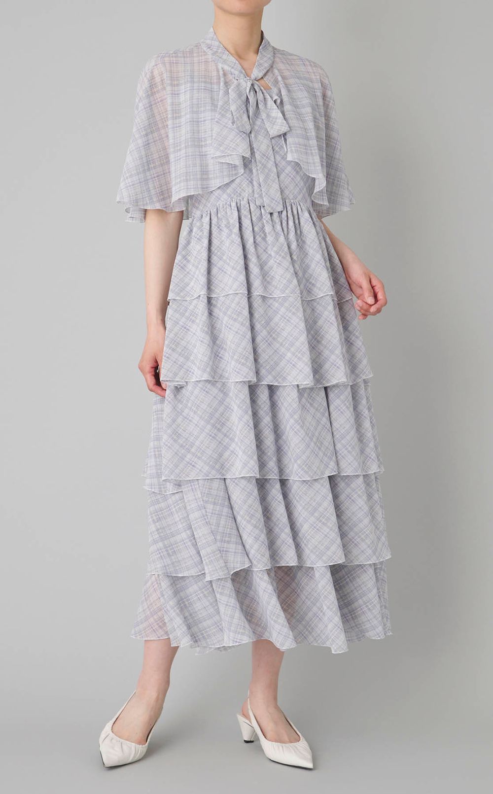 ケープセットティアードドレス