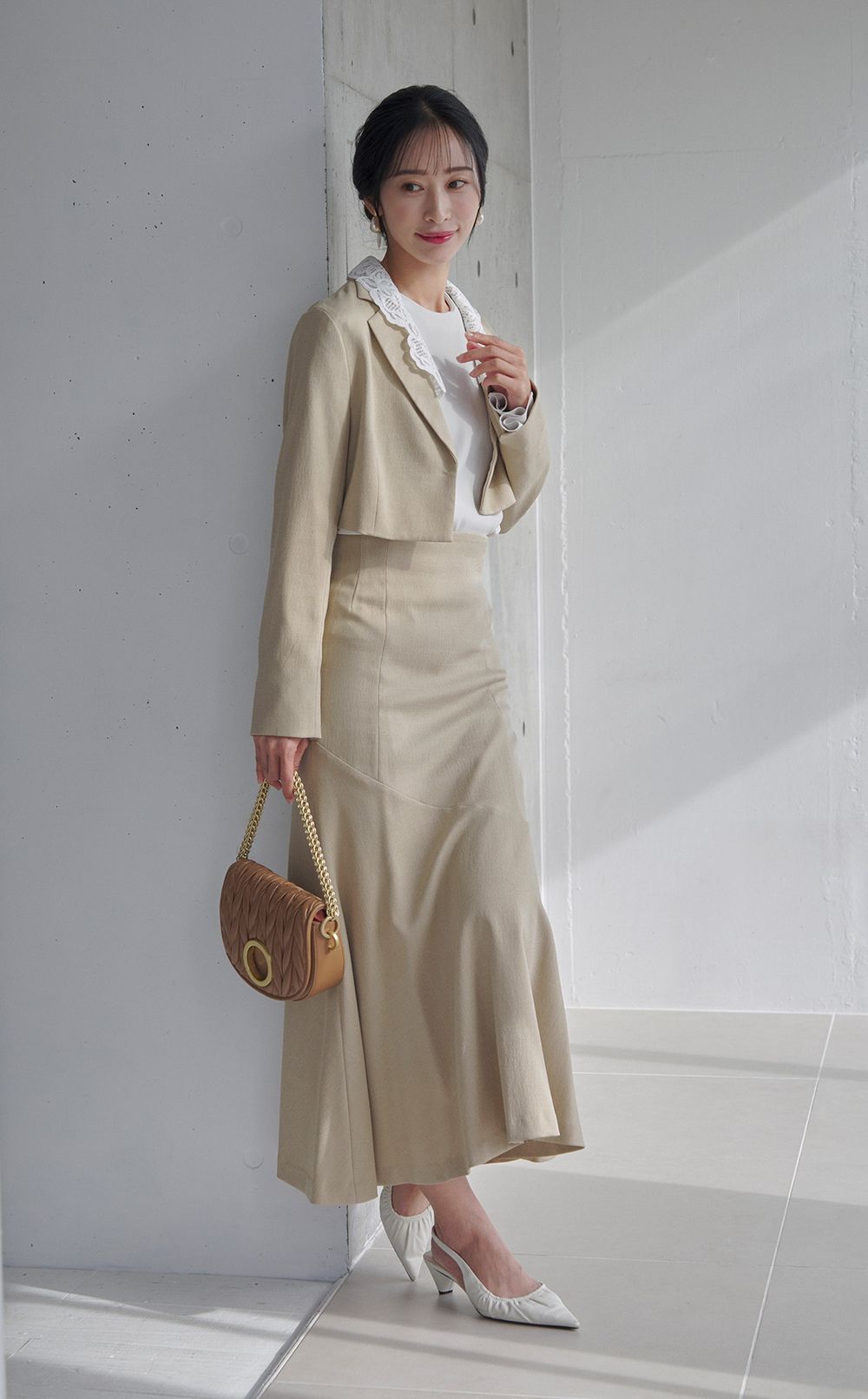 レース襟付ショートジャケット