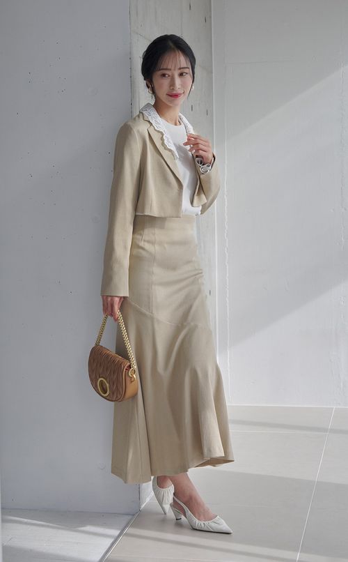 レース襟付ショートジャケット