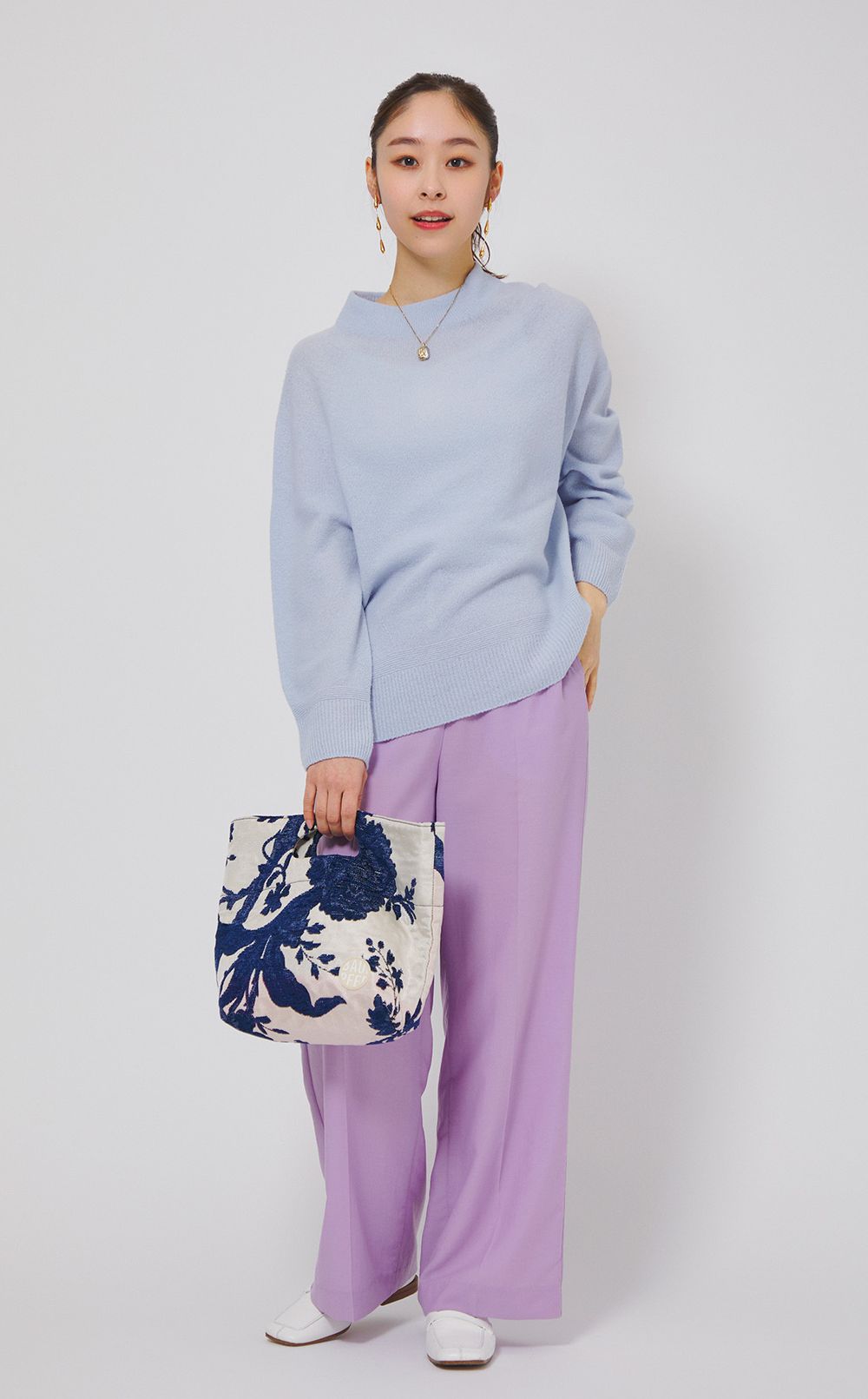 ウールシームレスニットプルオーバー