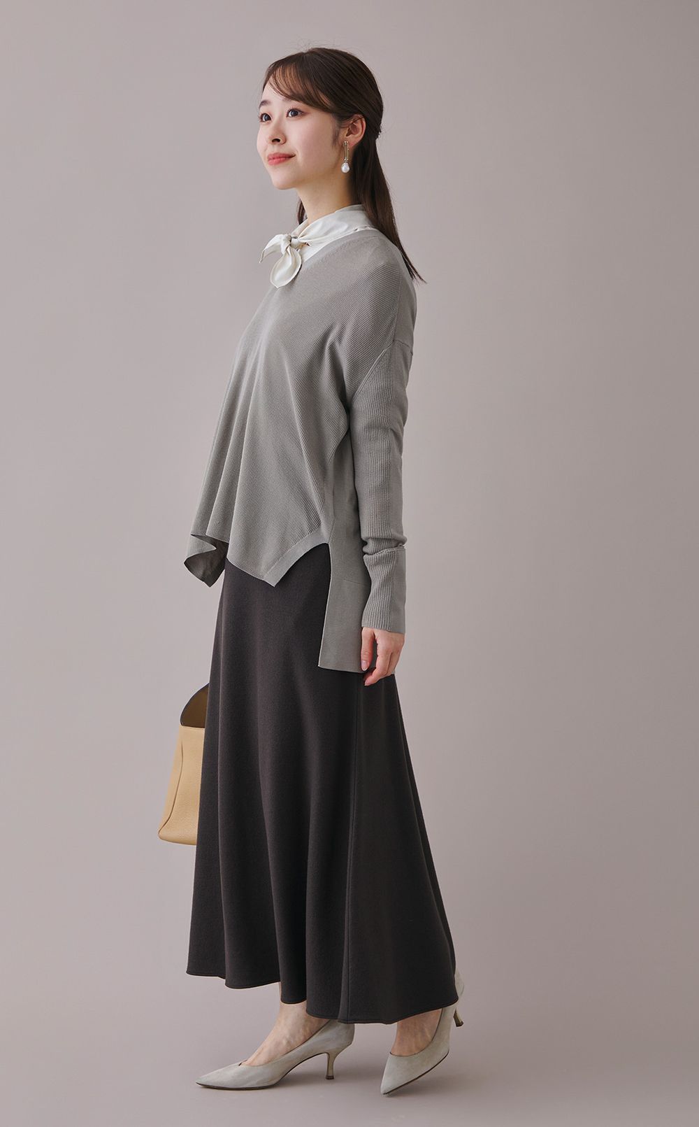 ウールVネックハイゲージニット