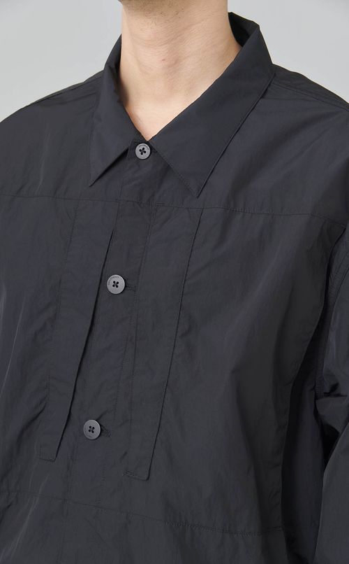 リップストップナイロンジャケット