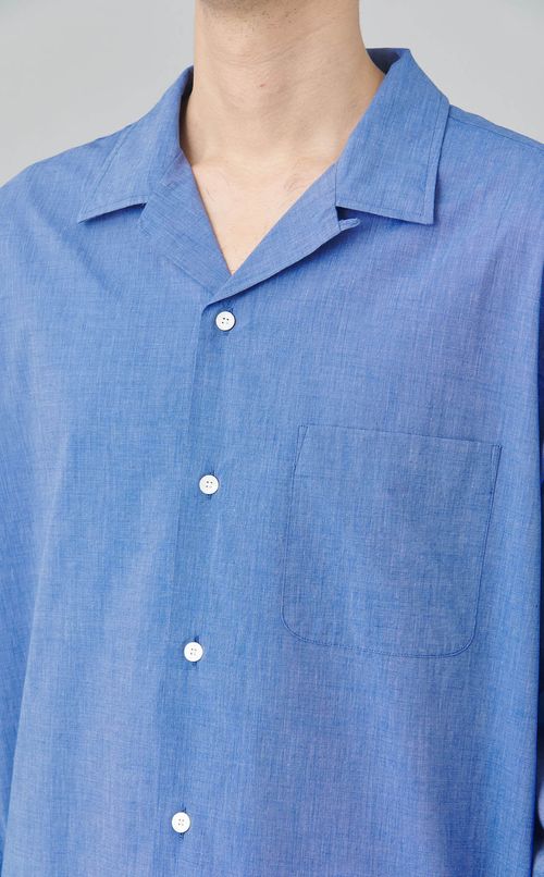 オープンカラーシャツ