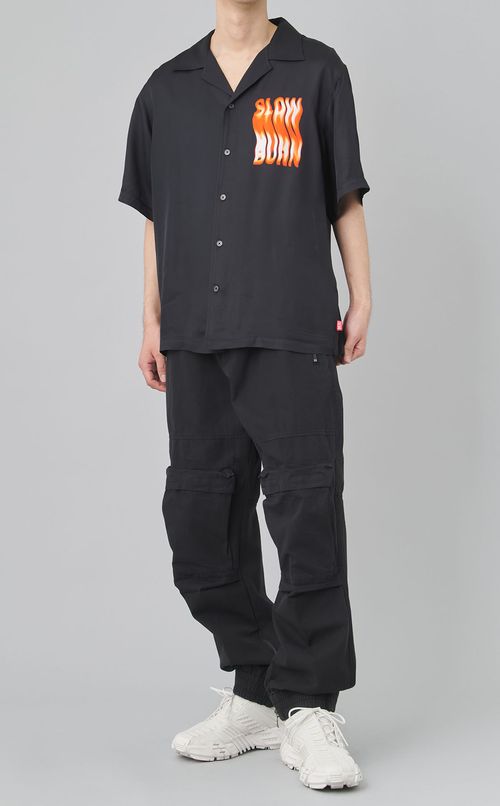 グラフィックショートスリーブシャツ