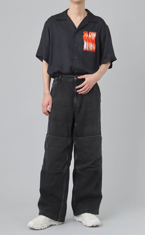 グラフィックショートスリーブシャツ