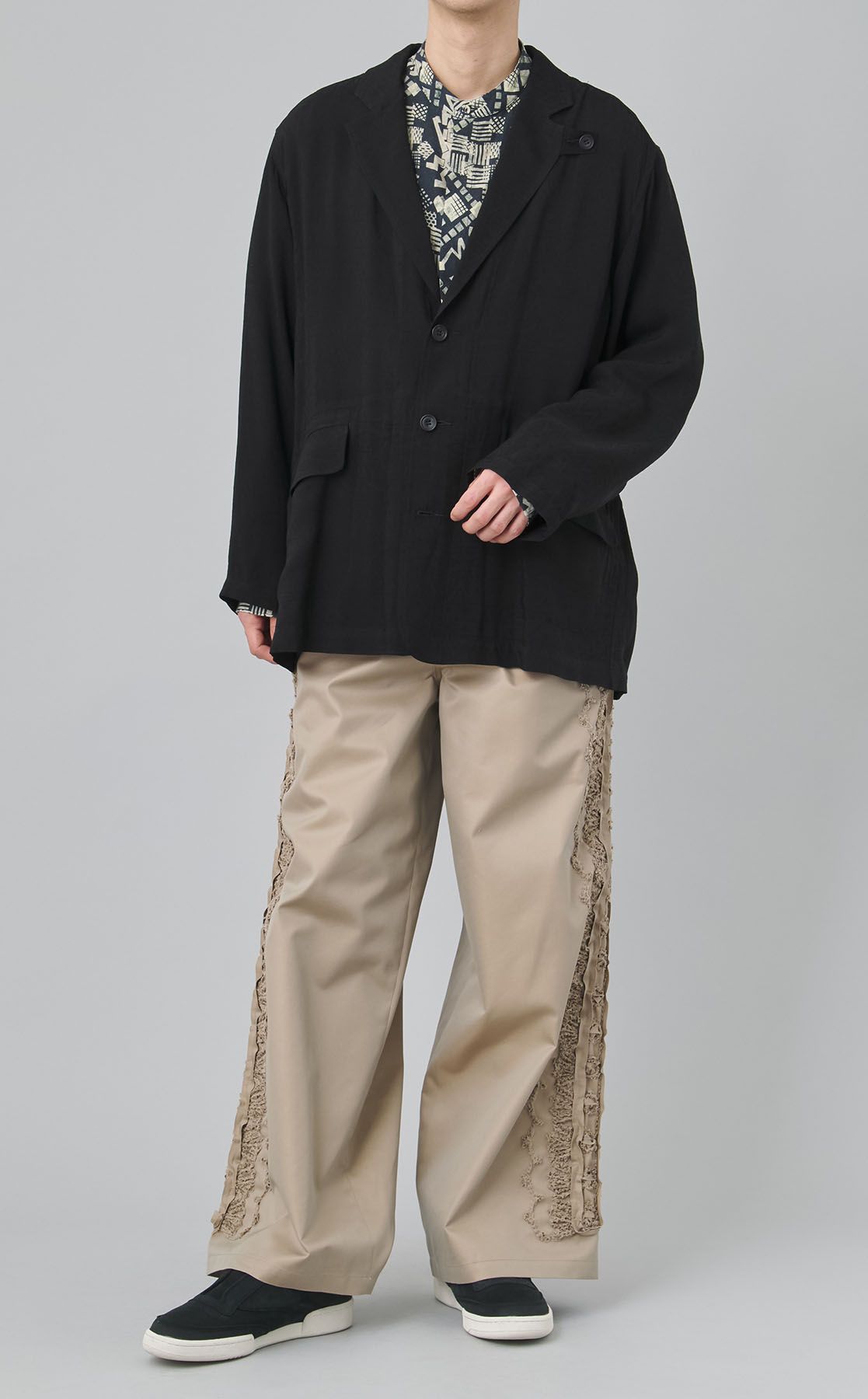 White Mountaineering｜ジャガードテーラードジャケット