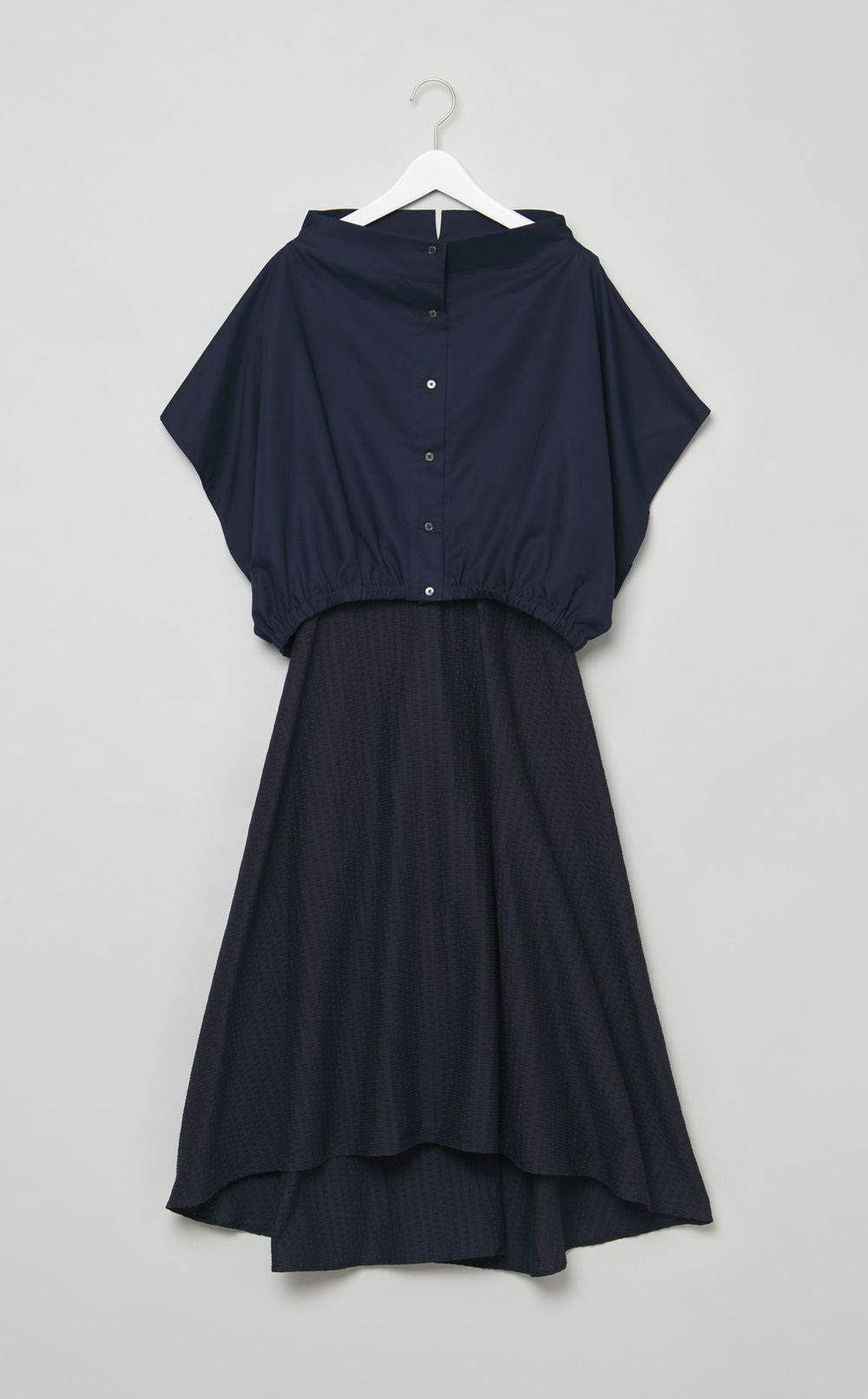 セパレートワンピース