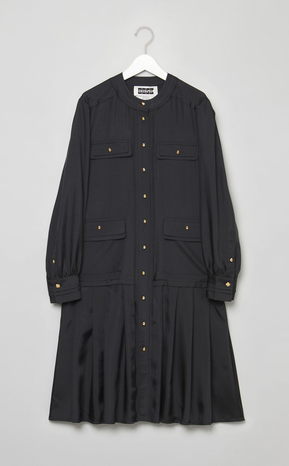 スカーフプリーツミディワンピース