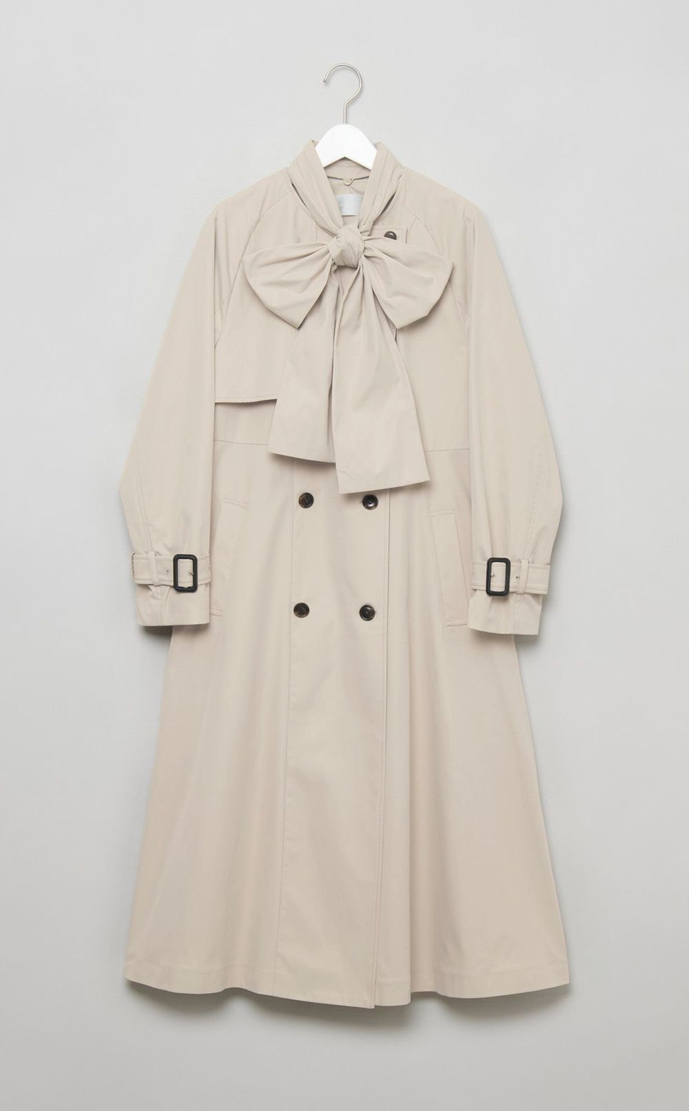 リボン付きトレンチコート