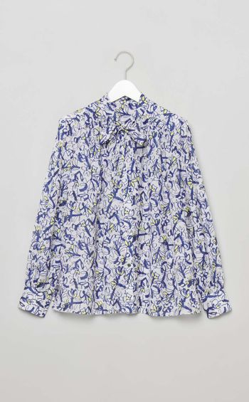 フラワーステッチボウタイブラウス