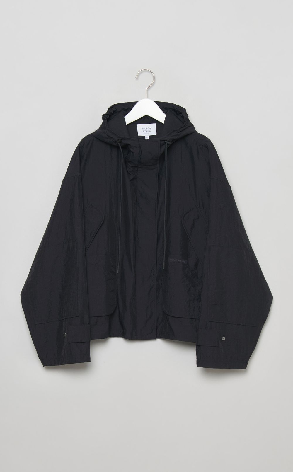 フーディウィンドブレーカー