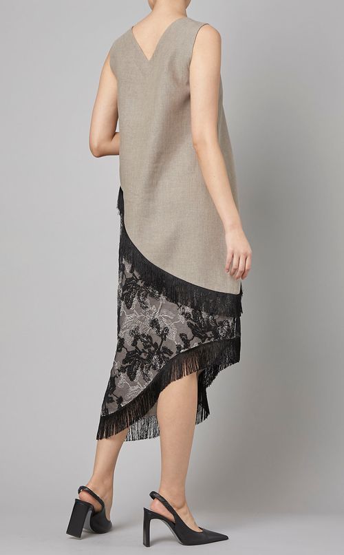 Vネックコクーンワンピース