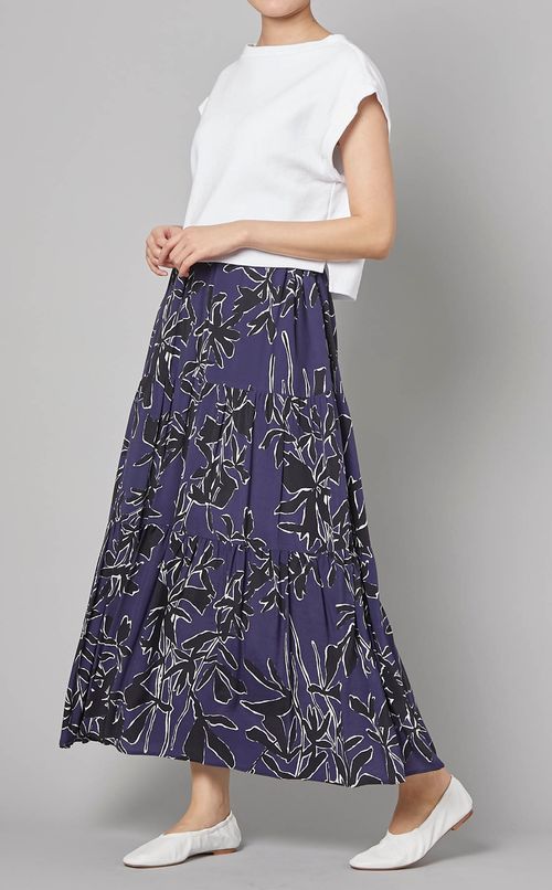 ボタニカルプリントロングスカート