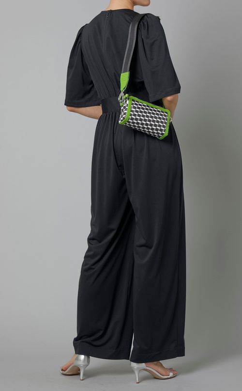 キューブミニショルダーカメラバッグ