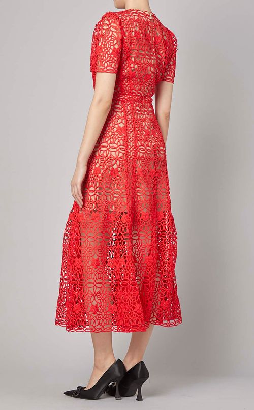 コードレスパフスリーブドレス