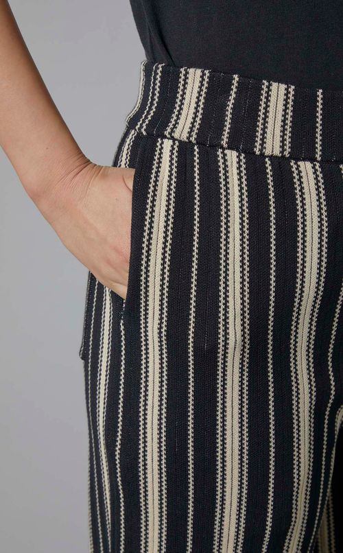 ニットジャガードストライプパンツ