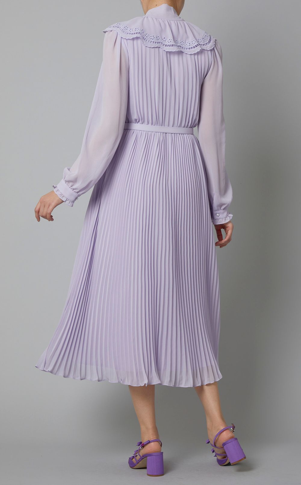 ボウタイプリーツミディワンピース