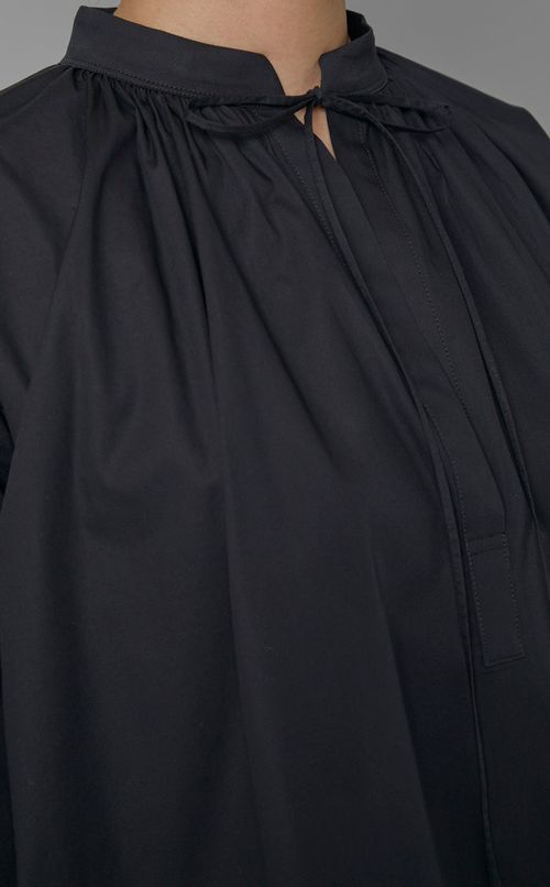 スキッパーギャザーブラウス