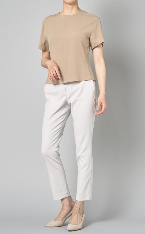 センタープレステーパードパンツ