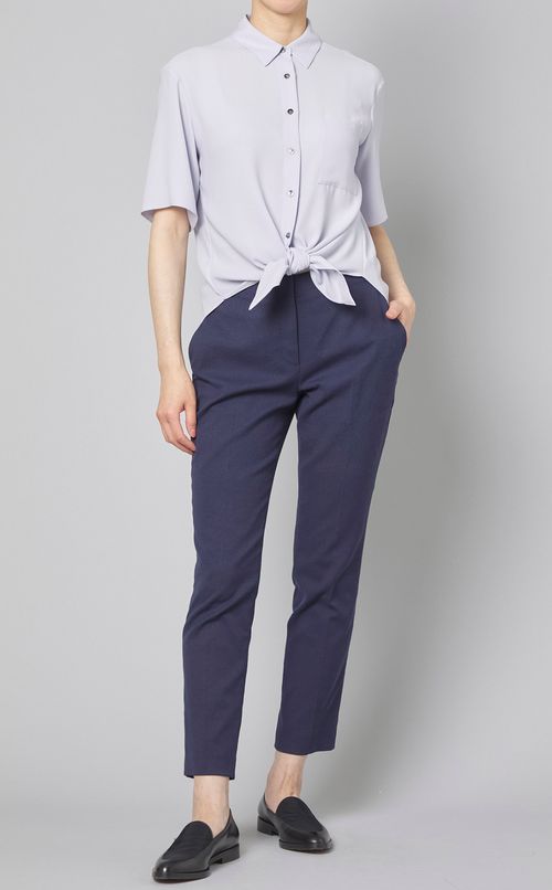 センタープレステーパードパンツ