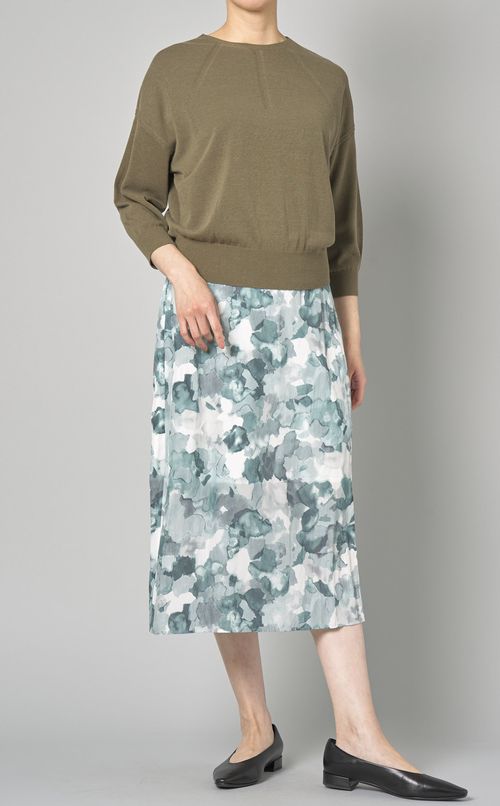 ボタニカルプリントスカート