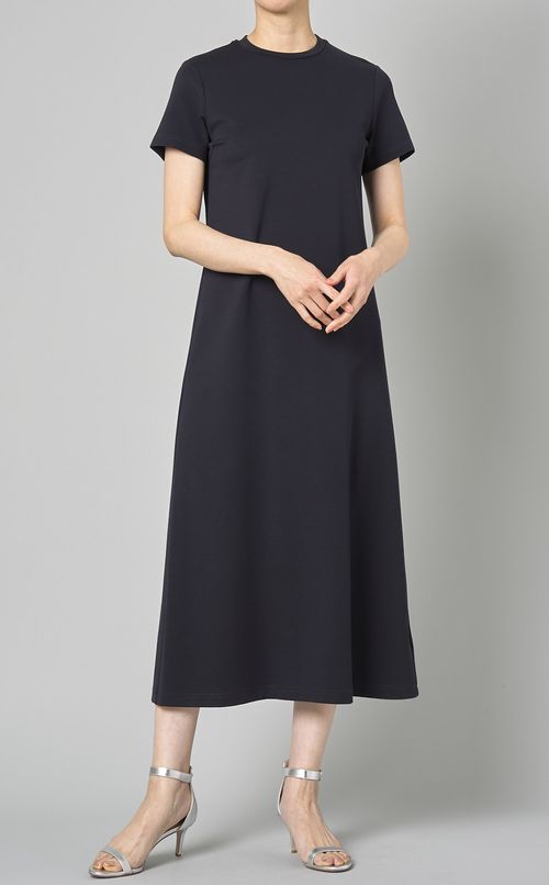 クルーネックフレアロングワンピース