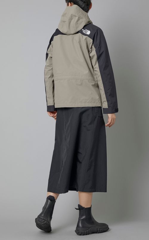 マウンテンライトジャケット