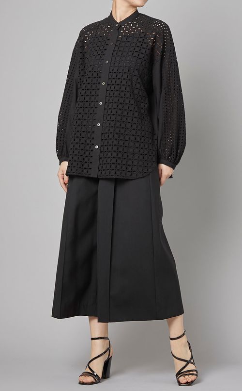 スクエアレースブラウス