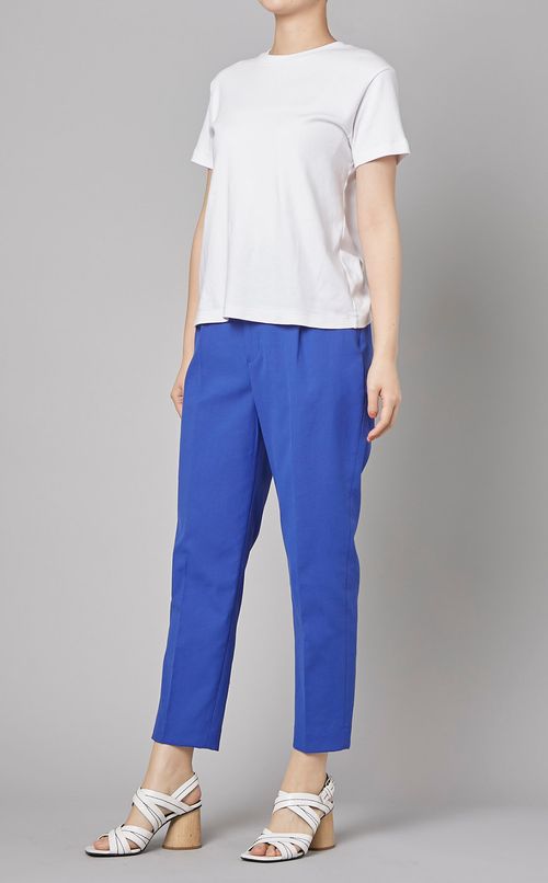 ワンタックテーパードパンツ