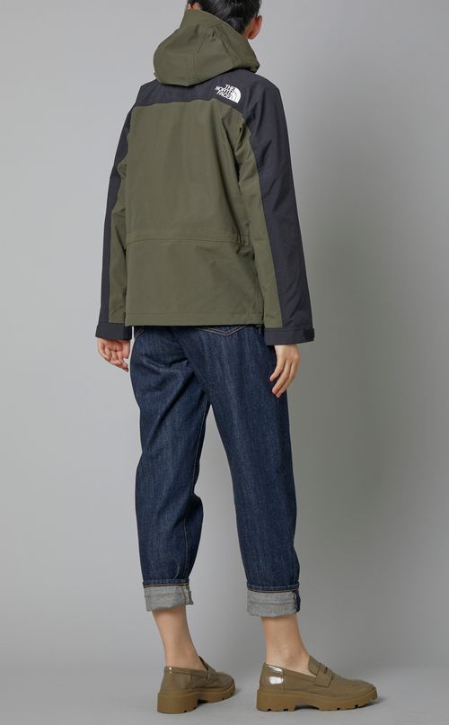 マウンテンライトジャケット