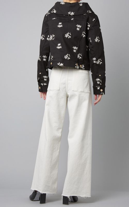 フラワー刺繍ショートデニムジャケット