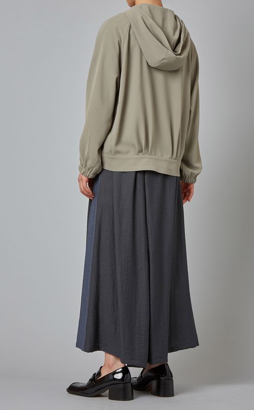 ドルマンスリーブフーディジャケット