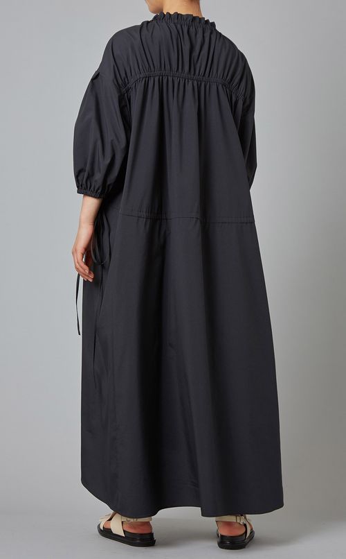 ギャザーワンピース