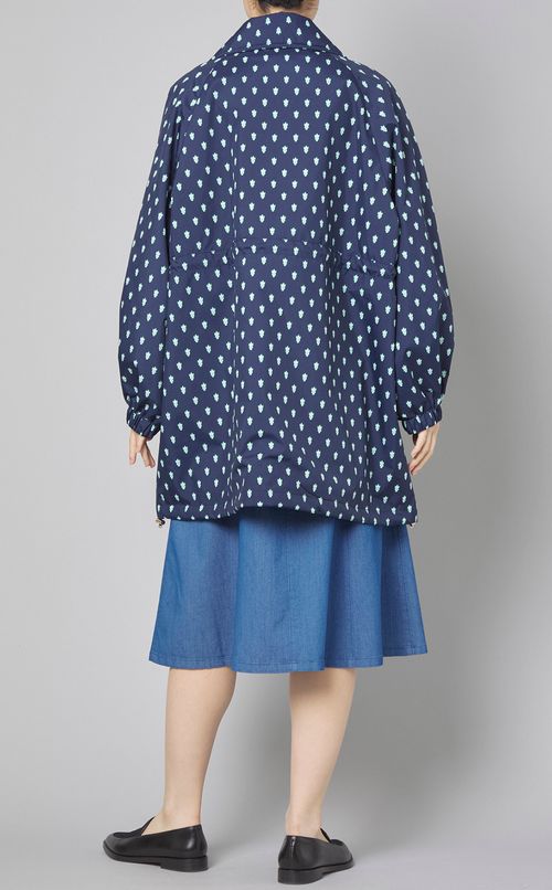 スタンドネックプリントコート