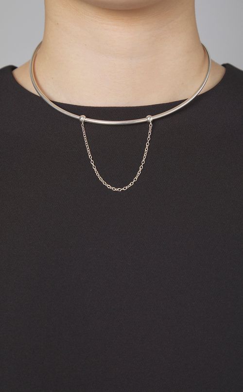 チェーン付チョーカー