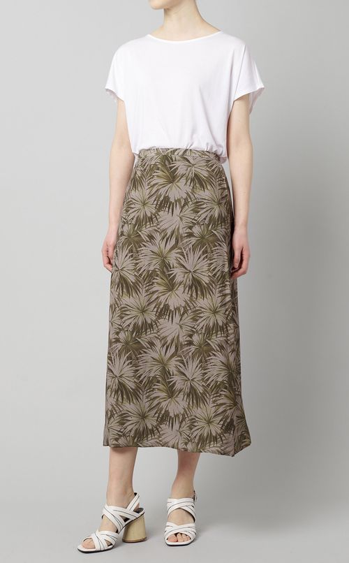 ボタニカルプリントスカート