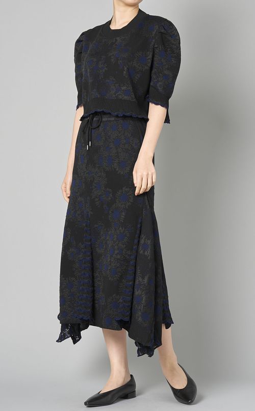 フラワージャガードぺプラムスカート