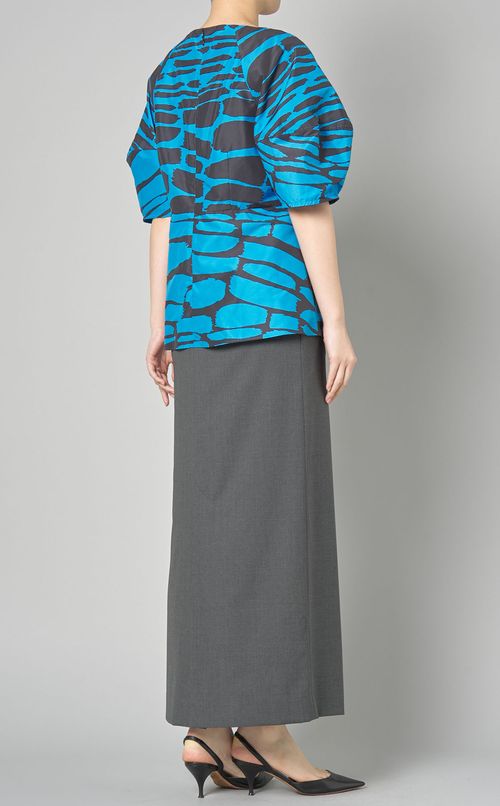 アニマル柄ラウンドスリーブブラウス