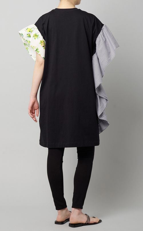 アシンメトリーフリルスリーブプルオーバー