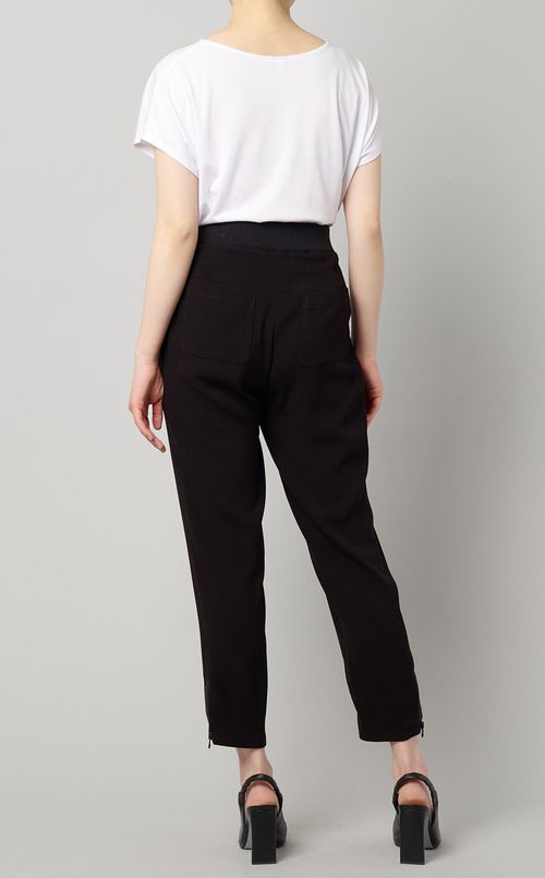 ウエストリブテーパードパンツ