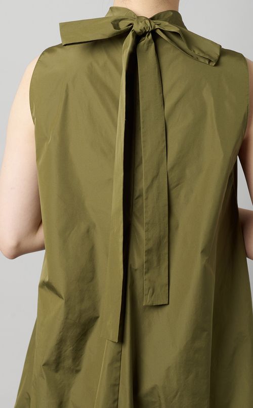 ノースリーブギャザーフレアワンピース