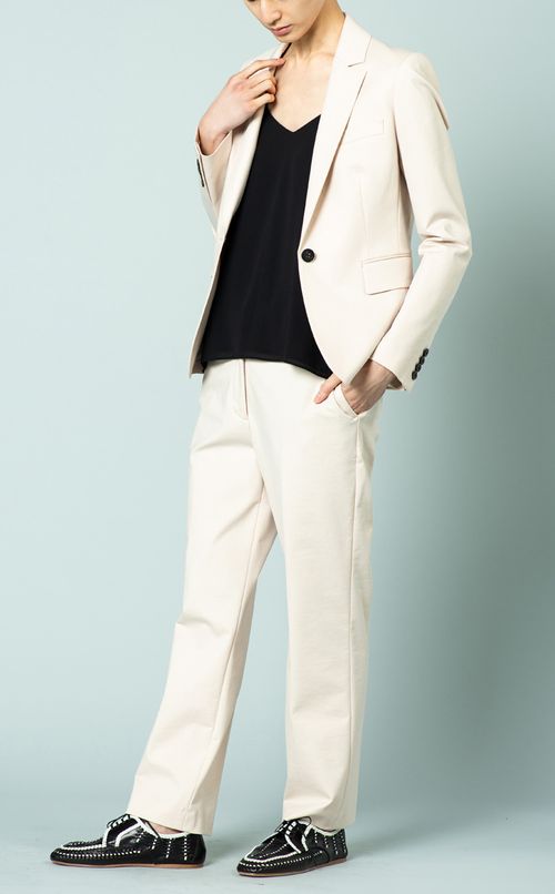 ストレッチテーパードパンツ