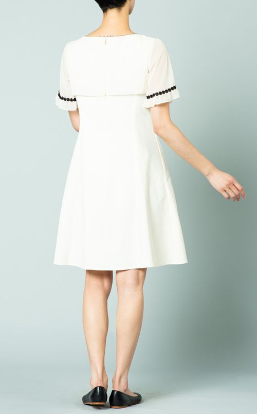 フラワードットワンピース