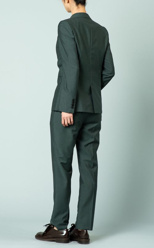 テーパードパンツ