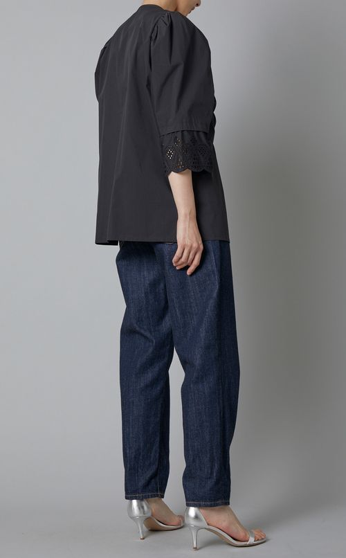 スカラップレースブラウス