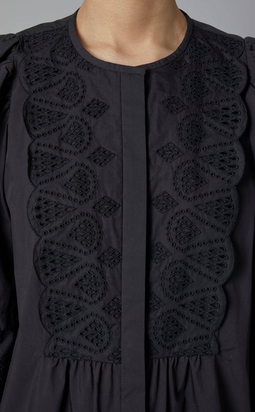 スカラップレースブラウス