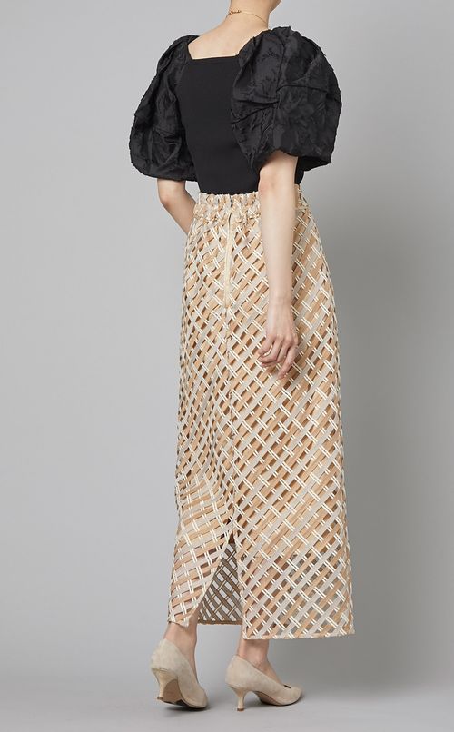 エンブロイダリーレーススカート