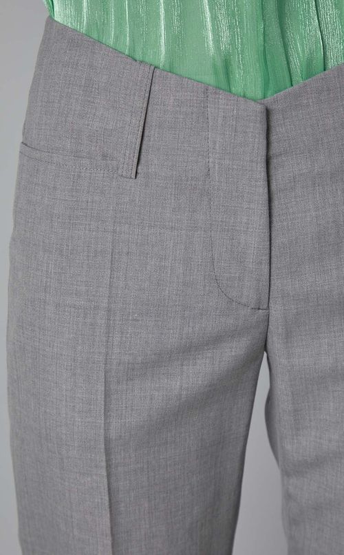 センタープレスクロップドパンツ